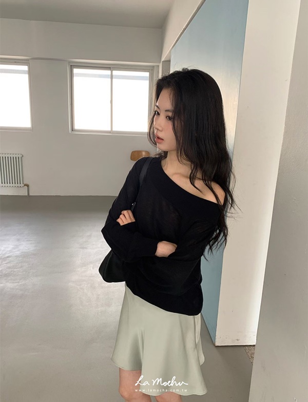 緞面光澤短裙
